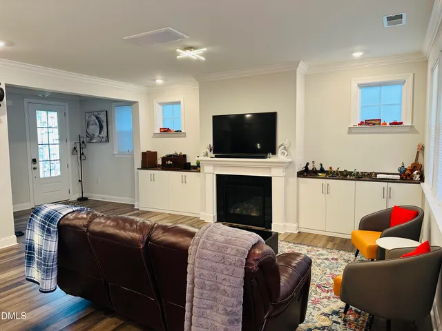 $2,495 | 393 Kaplan Woods Way, Wake Forest, NC 27587