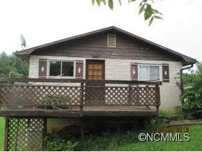 33 Pea Ridge Road Mill Spring, NC 28756 - Photo 2 of 8