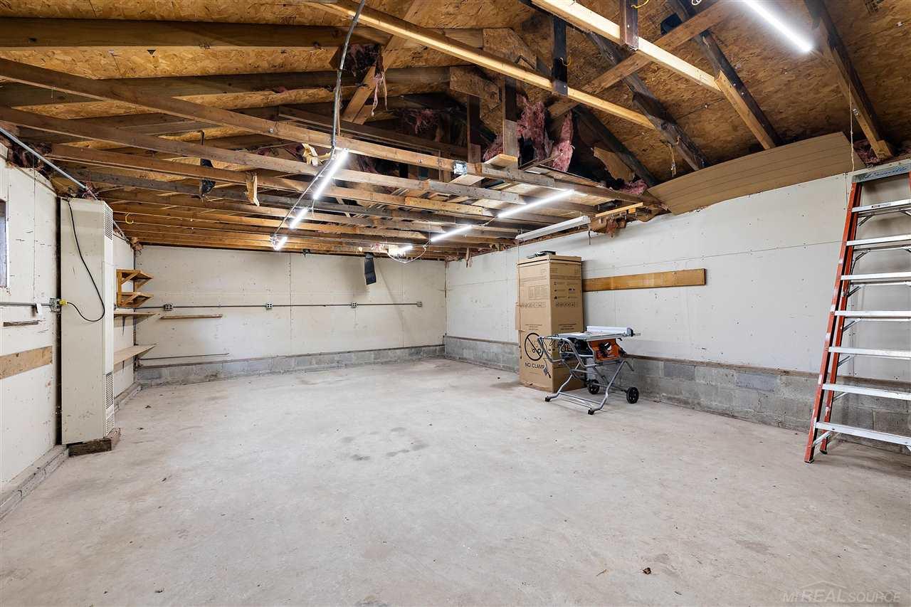 5990 North Livernois Road Rochester, MI 48306 - Photo 40 of 52