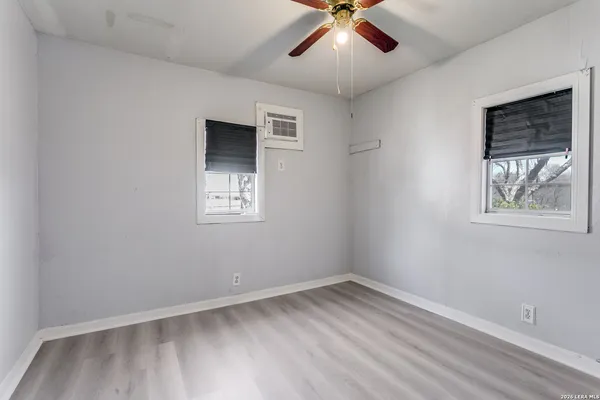 $1,695 | 347 West Hermine Boulevard, San Antonio, TX 78212