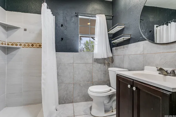 $1,695 | 347 West Hermine Boulevard, San Antonio, TX 78212