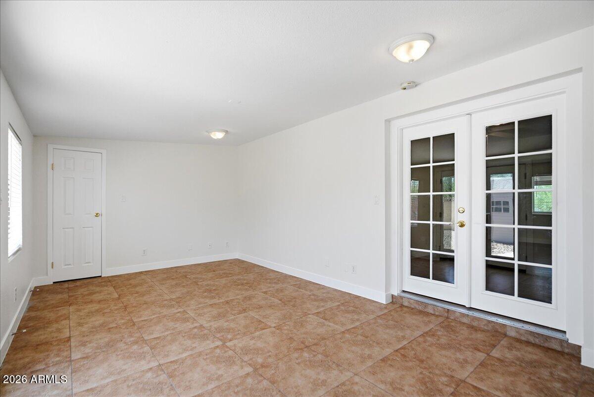 1019 West 10th Street Tempe, AZ 85281 - Photo 18 of 35 Flex room
