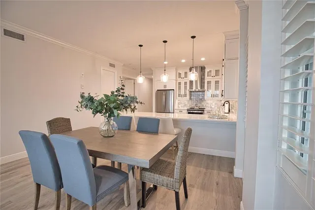 $1,199,000 | 503 North Tamiami Trail, Unit 301, Venice, FL 34285