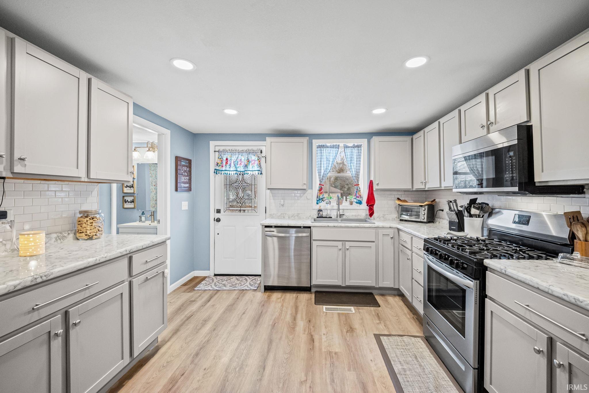 111 West 4th Street Fowler, IN 47944 - Photo 9 of 24