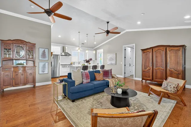 $1,200,000 | 14275 North Neeley Road, Lodi, CA 95242