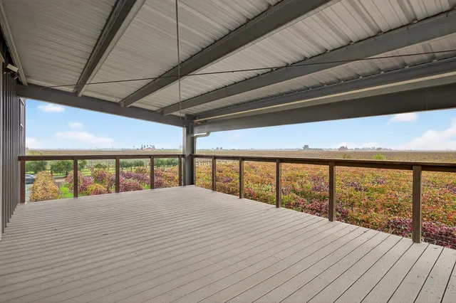 $1,200,000 | 14275 North Neeley Road, Lodi, CA 95242