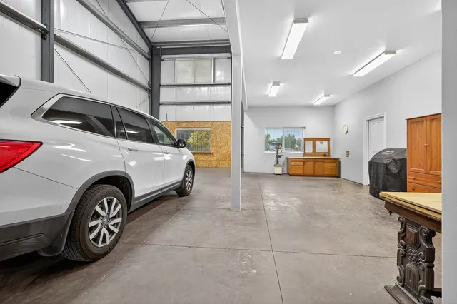 $1,200,000 | 14275 North Neeley Road, Lodi, CA 95242