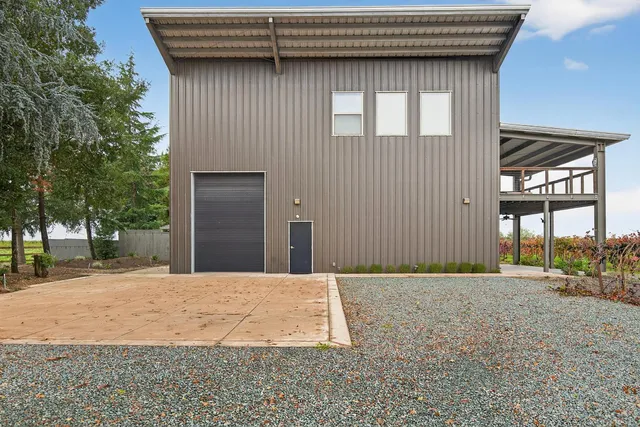 $1,200,000 | 14275 North Neeley Road, Lodi, CA 95242