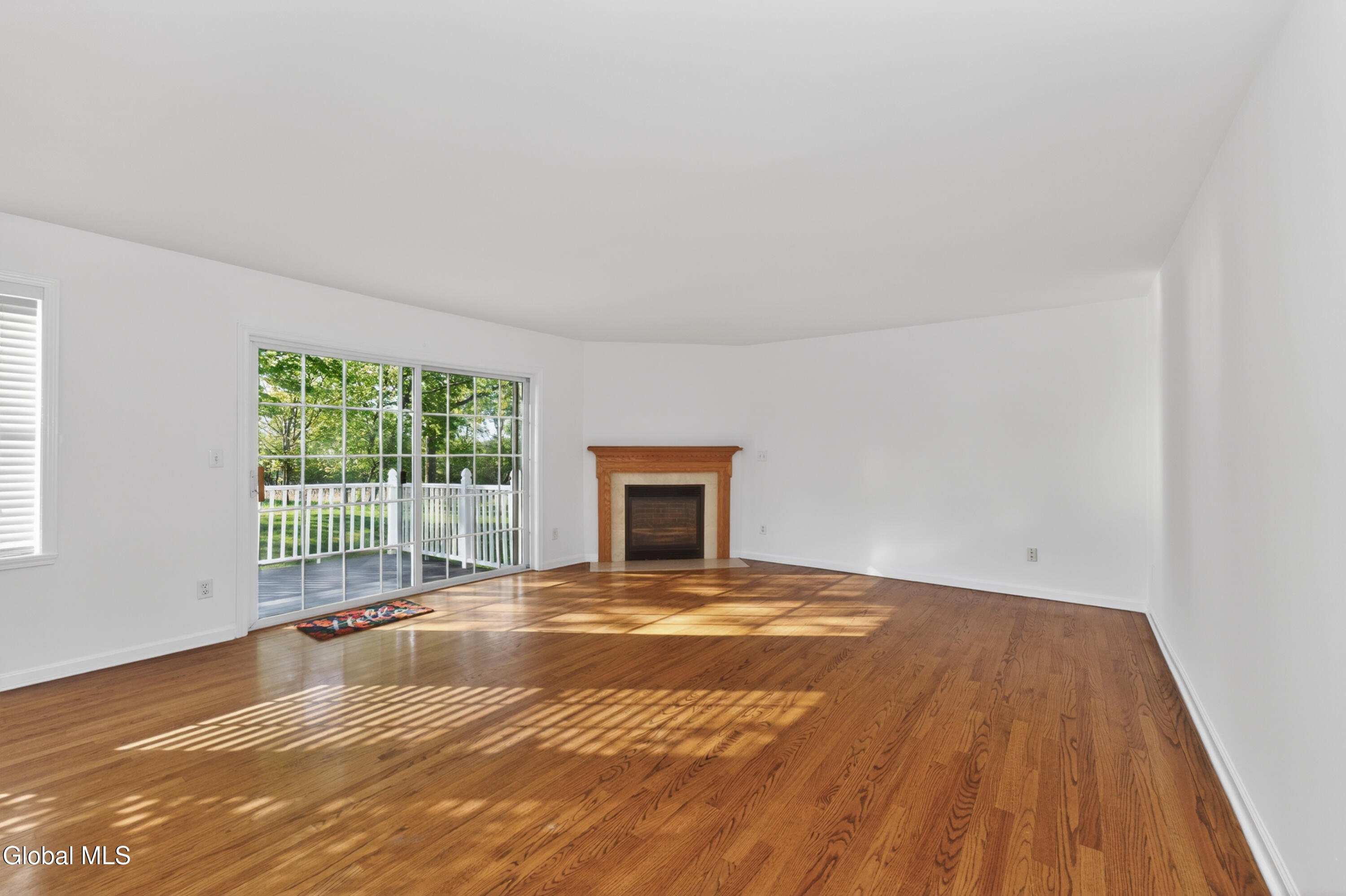 22 Van Winkle Road Hudson, NY 12534 - Photo 6 of 40 22 Van Winkle Rd