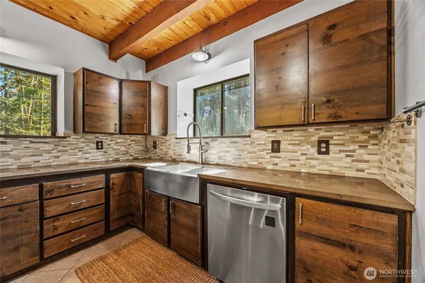 $850,000 | 16318 82nd Street Northwest, Lakebay, WA 98349