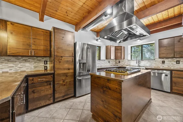 $850,000 | 16318 82nd Street Northwest, Lakebay, WA 98349