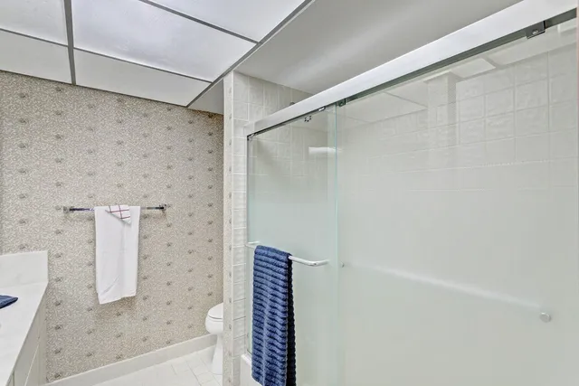 $389,000 | 130 Bracken Wood Road, Palm Beach Gardens, FL 33418