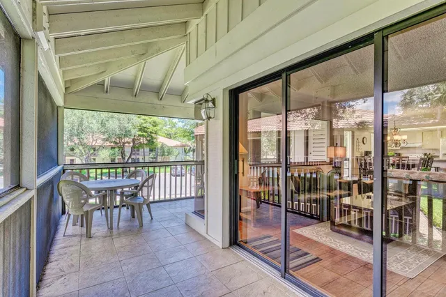 $389,000 | 130 Bracken Wood Road, Palm Beach Gardens, FL 33418