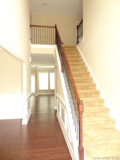 9217 Inverness Bay Road Charlotte, NC 28278 - Photo 3 of 23 Gallery Image 3
