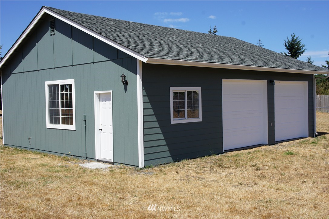 9212 Applegate Loop Southwest Rochester, WA 98579 - Photo 14 of 16