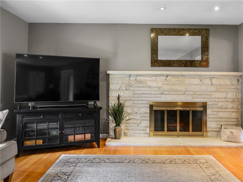 111 West Blue Ridge Road Cranston, RI 02920 - Photo 12 of 31