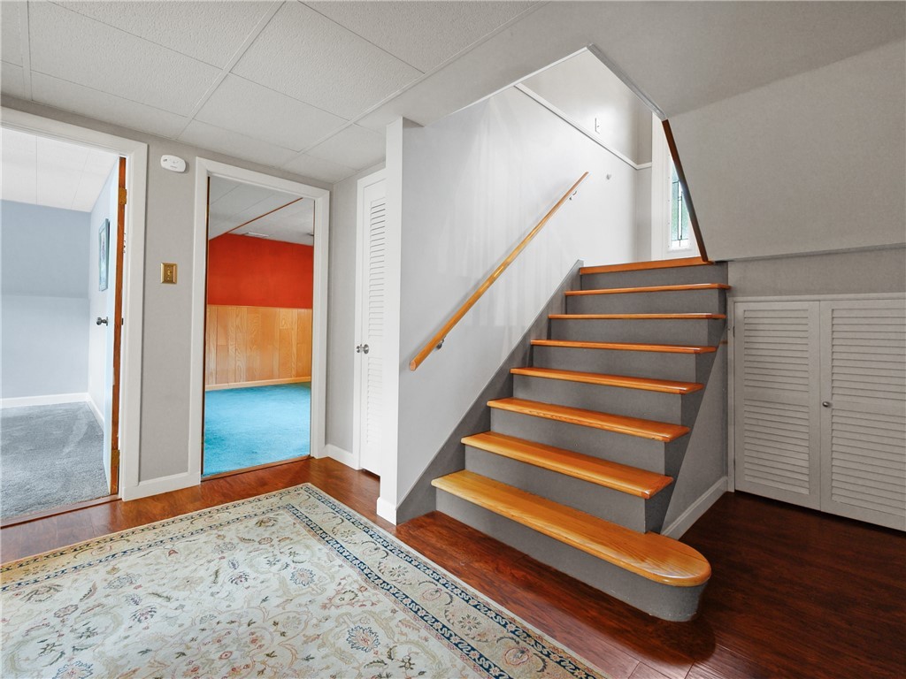 111 West Blue Ridge Road Cranston, RI 02920 - Photo 20 of 31