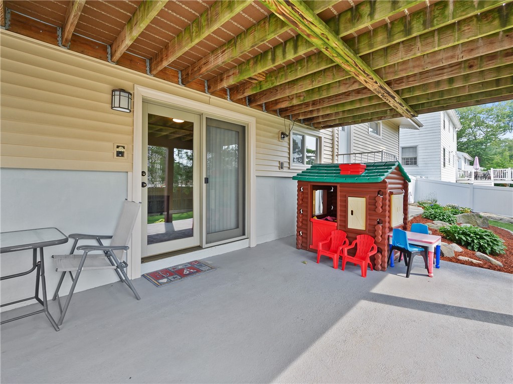 111 West Blue Ridge Road Cranston, RI 02920 - Photo 26 of 31