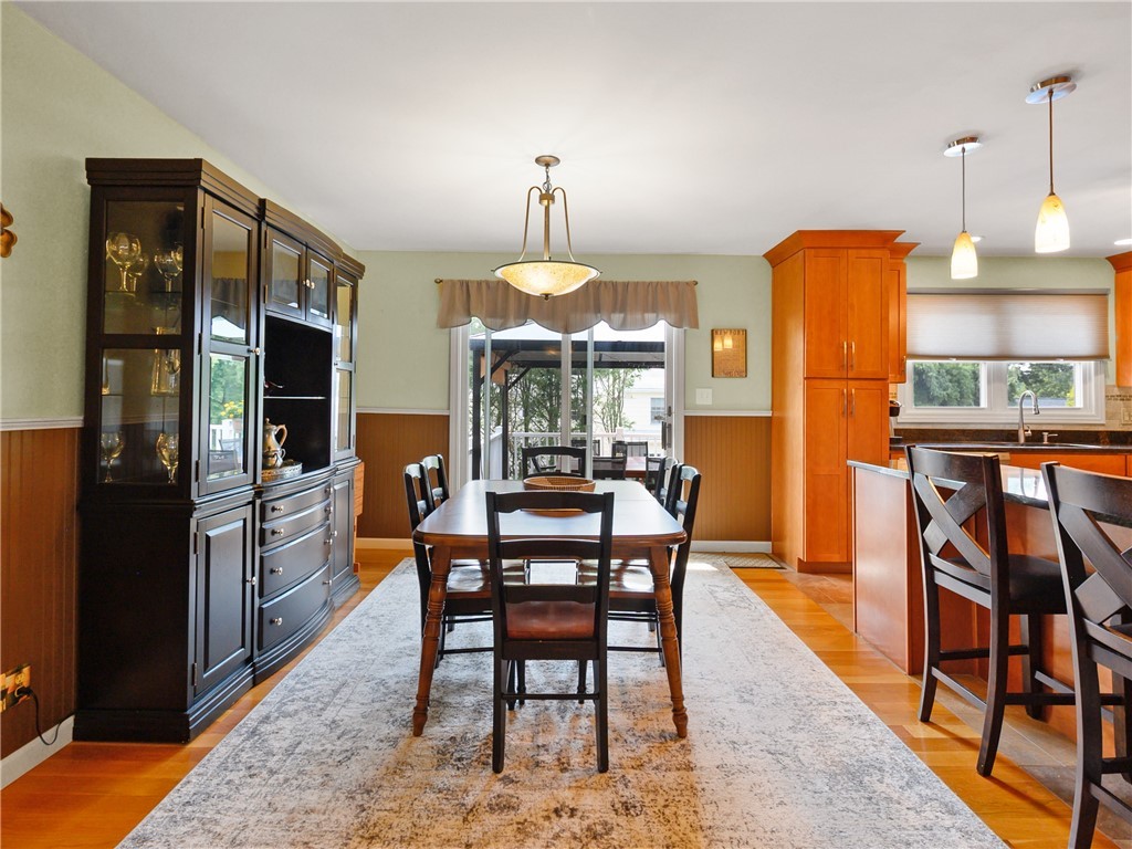 111 West Blue Ridge Road Cranston, RI 02920 - Photo 7 of 31