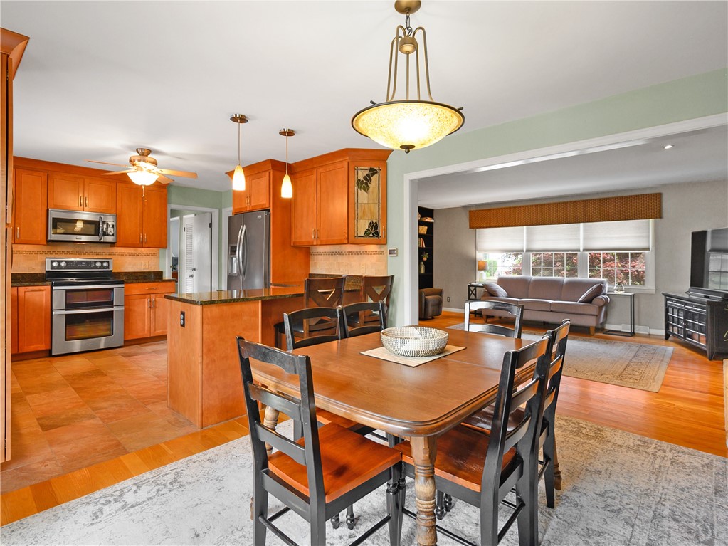 111 West Blue Ridge Road Cranston, RI 02920 - Photo 8 of 31