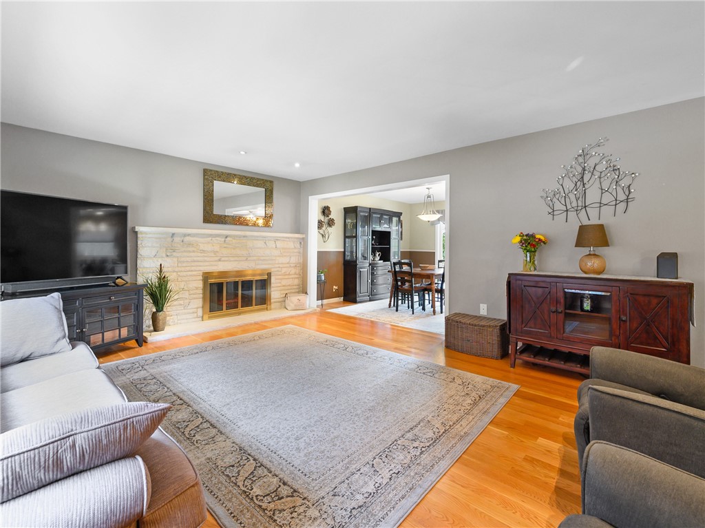 111 West Blue Ridge Road Cranston, RI 02920 - Photo 10 of 31