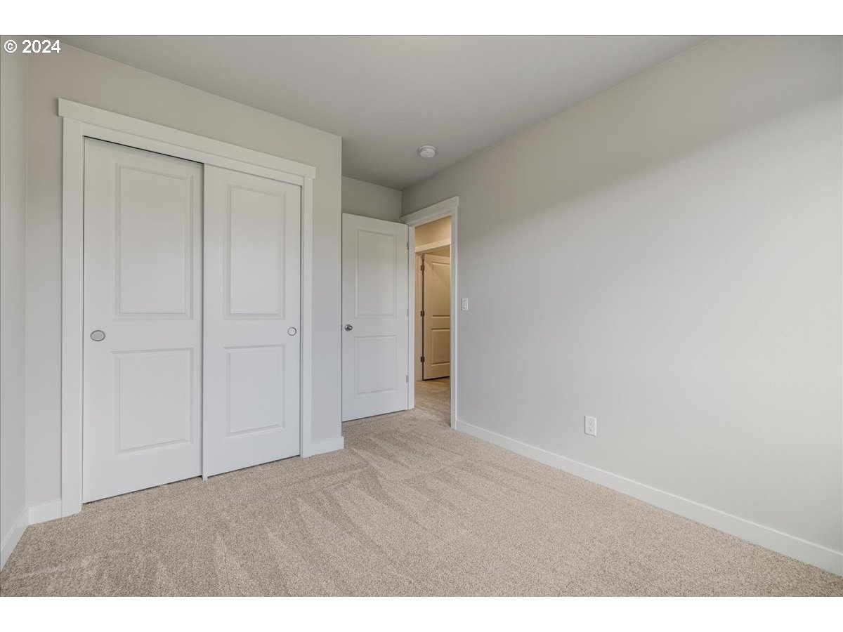 1485 North Chehalis Lane Newberg, OR 97132 - Photo 30 of 38 a view of an empty room
