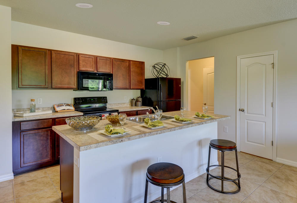 3341 Madison Square Lane Fort Pierce, FL 34982 - Photo 2 of 8 Kitchen
