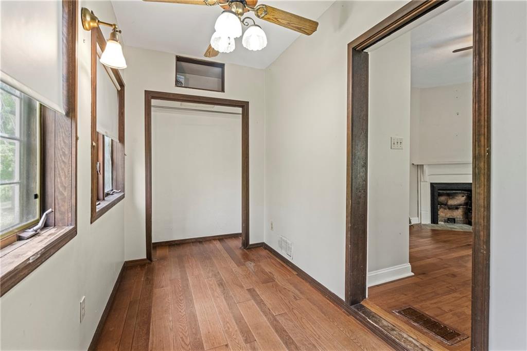 301 Redgate Road Sewickley, PA 15143 - Photo 8 of 20 BEDROOM 1