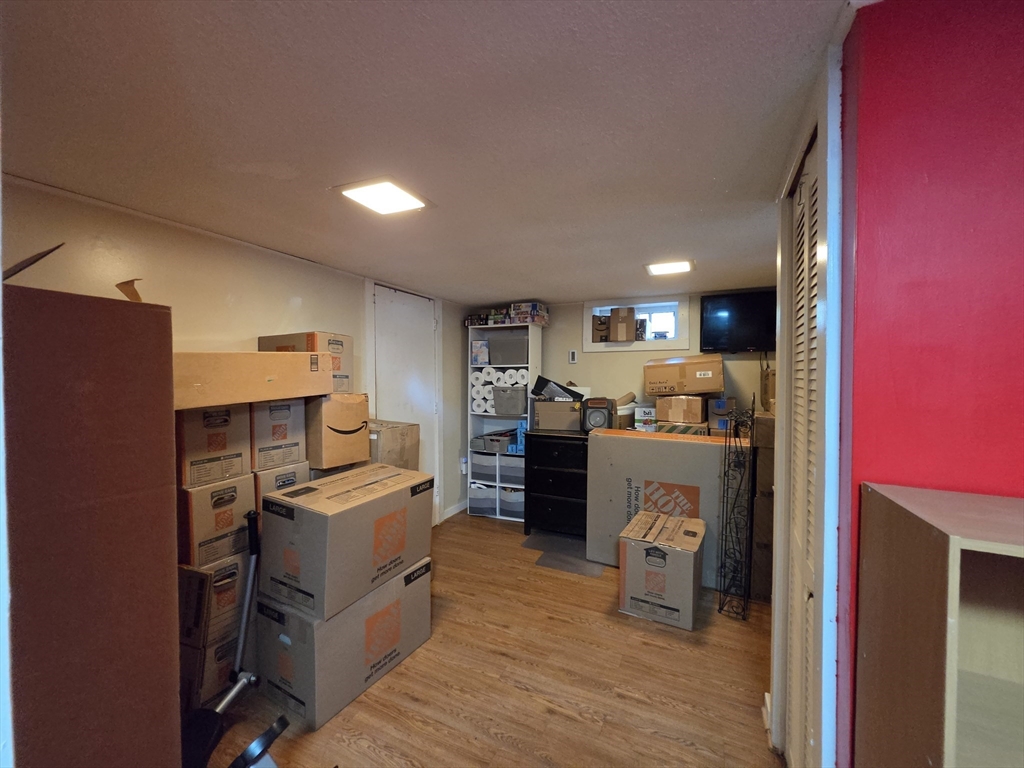 216 Plumtree Road Springfield, MA 01118 - Photo 18 of 22