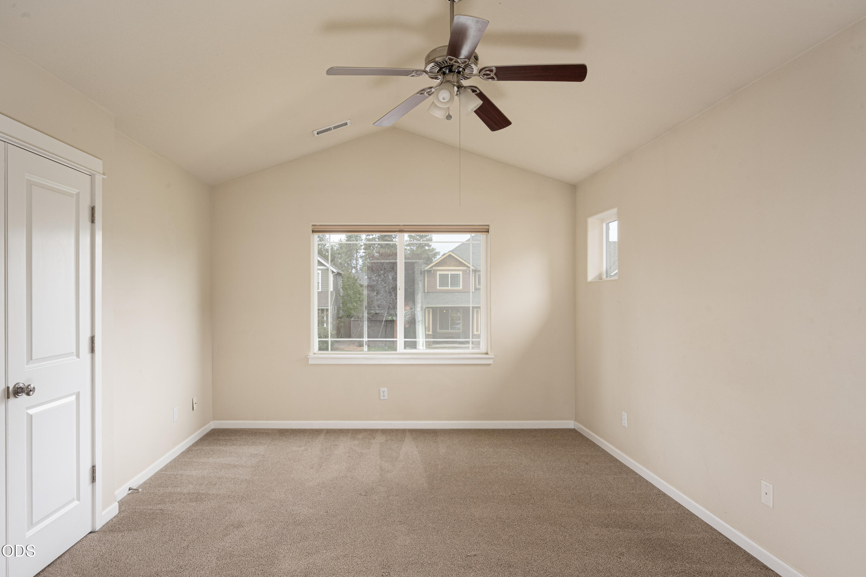 61506 Tall Tree Court Bend, OR 97702 - Photo 19 of 37