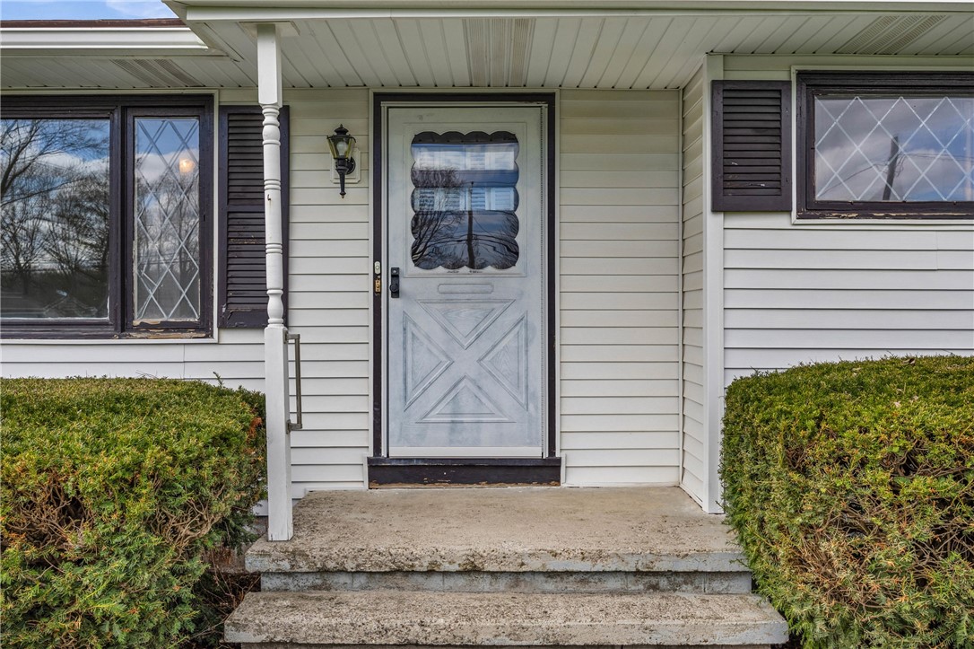 561 Gillett Road Ogden, NY 14559 - Photo 4 of 38