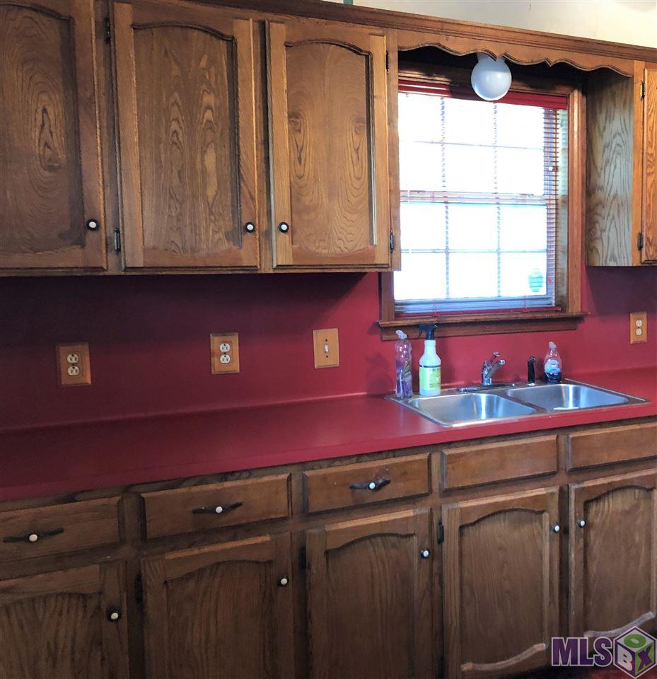 147 South 20th Street Baton Rouge, LA 70806 - Photo 4 of 13 Kitchen