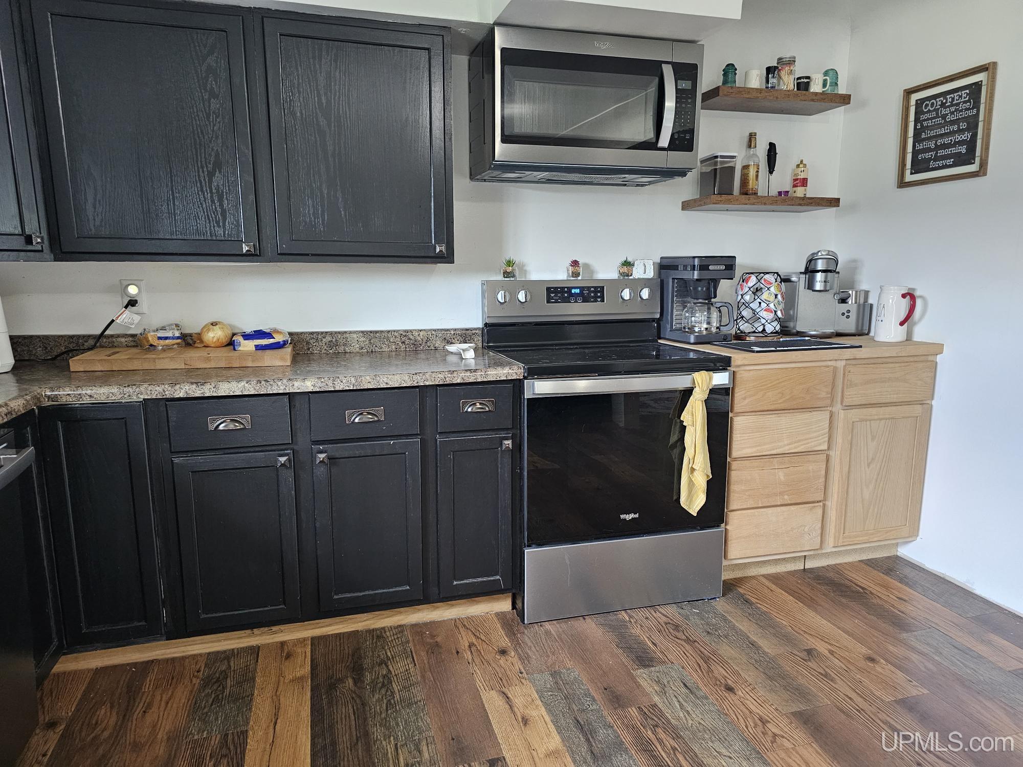745 North Murphy Lake Road Manistique, MI 49854 - Photo 5 of 40