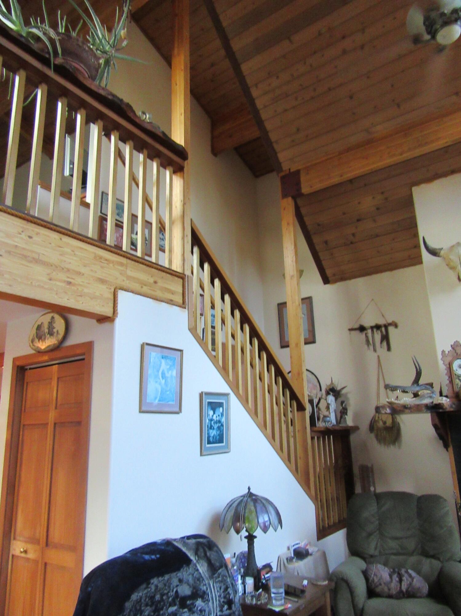 16144 Sprague River Road Chiloquin, OR 97624 - Photo 22 of 81 Staircase view 1