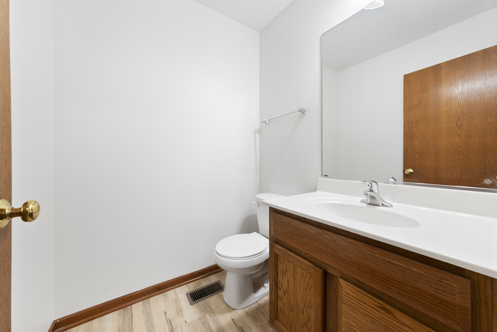 278 South Oak Creek Lane Romeoville, IL 60446 - Photo 7 of 16 a bathroom with a sink and a toilet