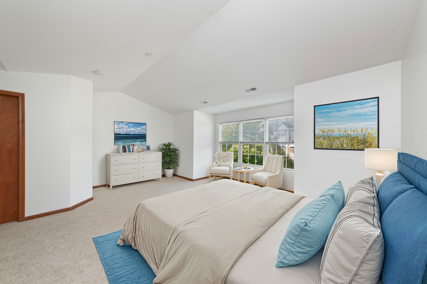 278 South Oak Creek Lane Romeoville, IL 60446 - Photo 8 of 16 a bed room with a bed and a painting on the wall