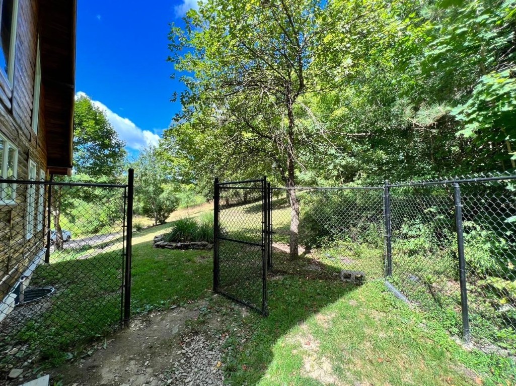 353 Ingraham Road Greene, NY 13778 - Photo 8 of 38 Gallery Image 8