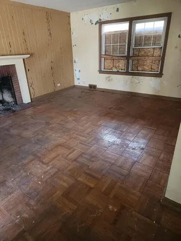 $80,000 | 14201 South Wentworth Avenue, Riverdale, IL 60827