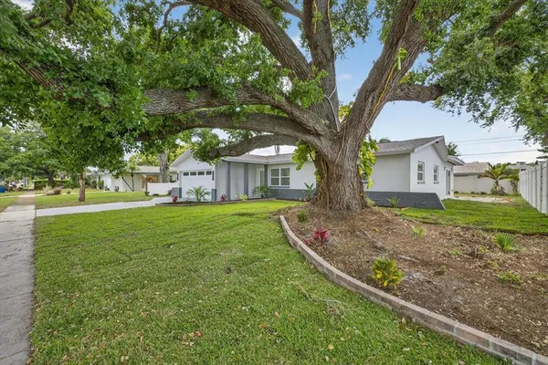$495,000 | 1864 Paradise Lane, Clearwater, FL 33756