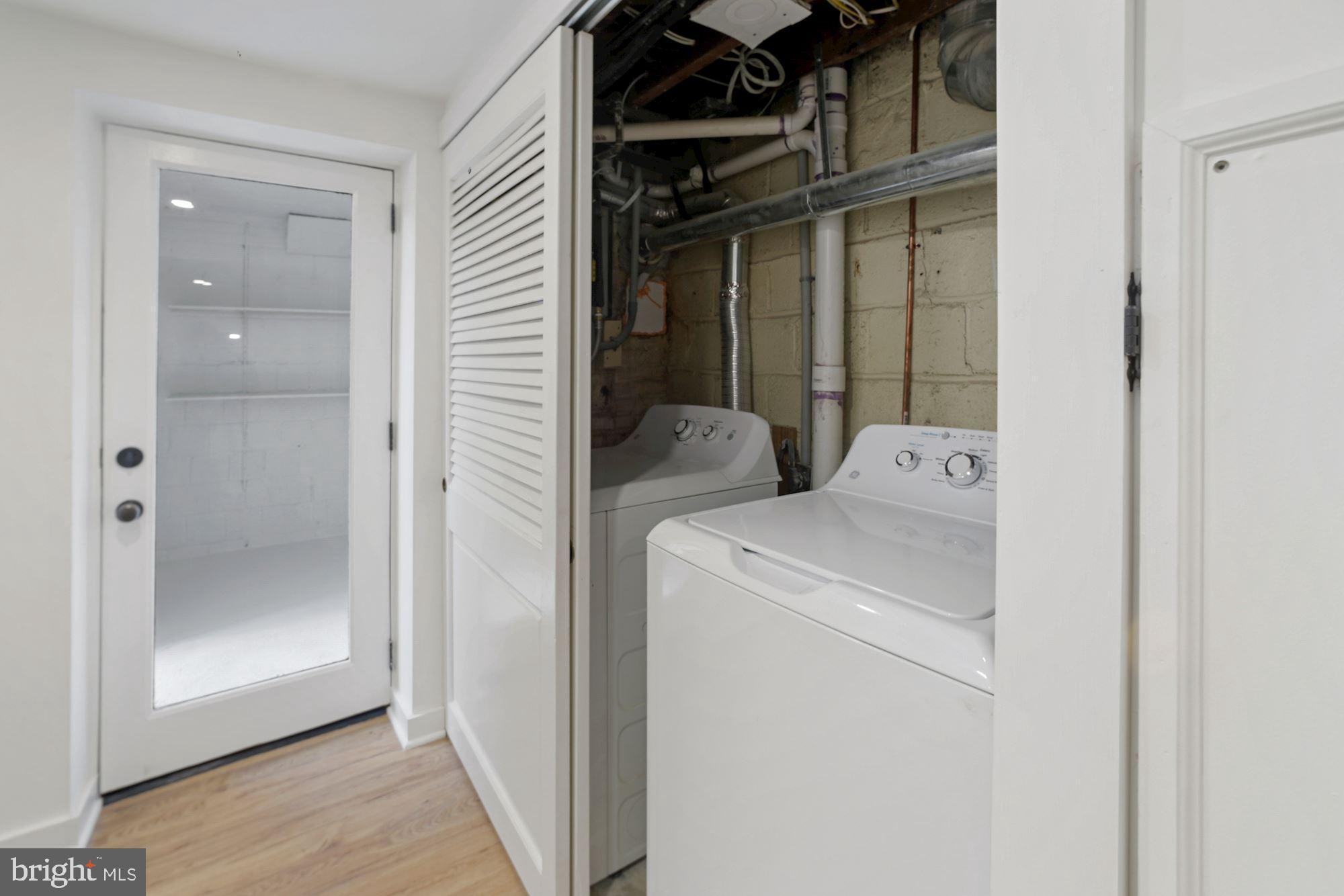 1530 Howard Road Southeast Washington, DC 20020 - Photo 26 of 32 a utility room with dryer and washer