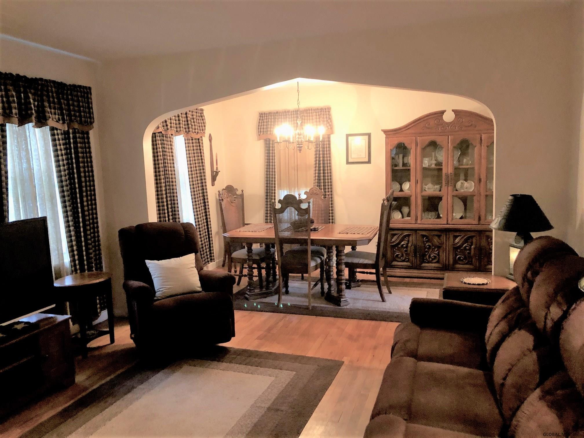 2027 Cardiff Road Rotterdam, NY 12303 - Photo 5 of 41 Photo 5