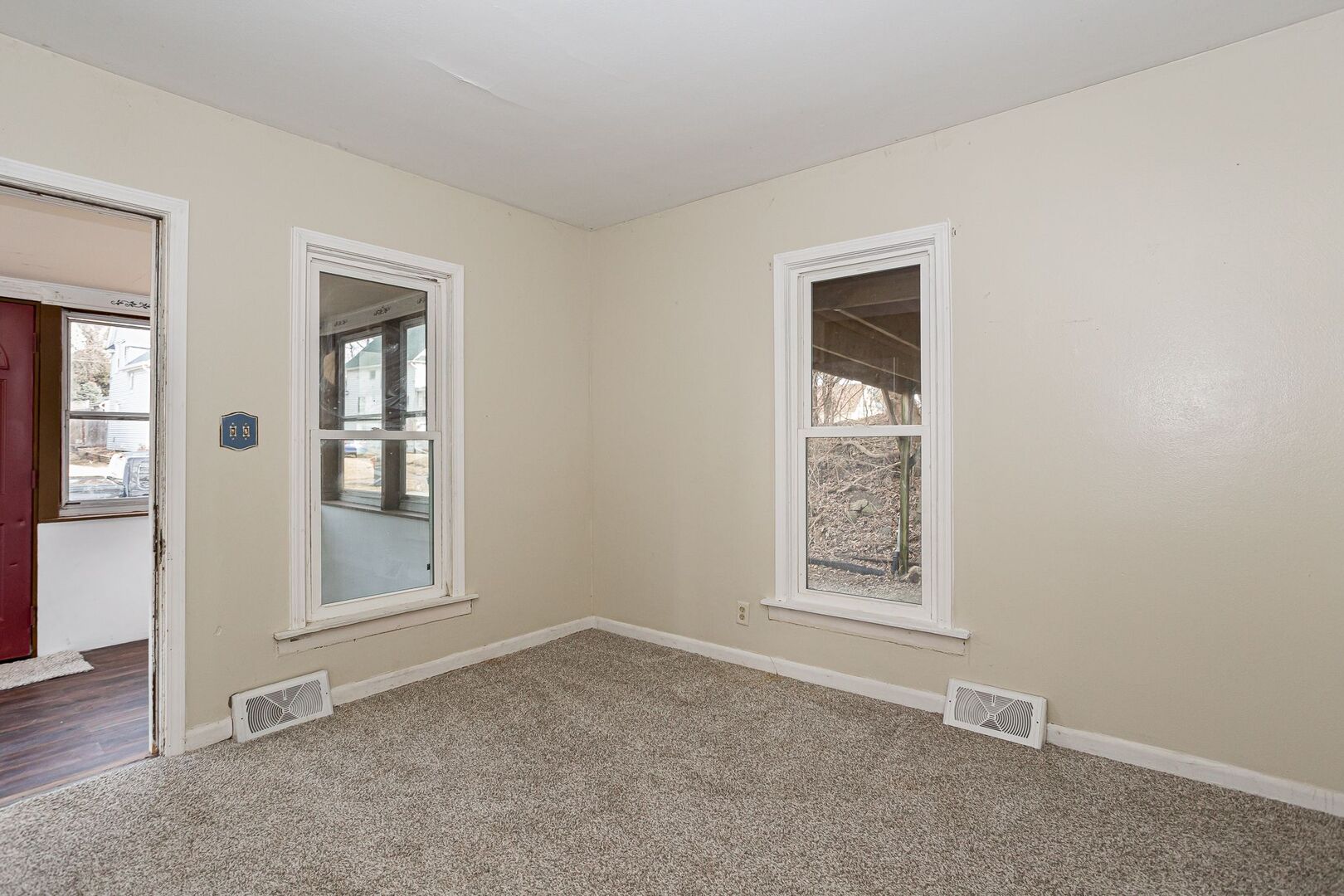 2738 11th Avenue Moline, IL 61265 - Photo 6 of 35