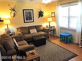 659 Suggs Road Tarboro, NC 27886 - Photo 4 of 24 659 Suggs Rd livingroom