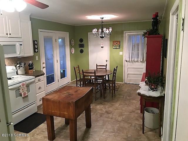 659 Suggs Road Tarboro, NC 27886 - Photo 7 of 24 659 Suggs Rd kitchen 3 new