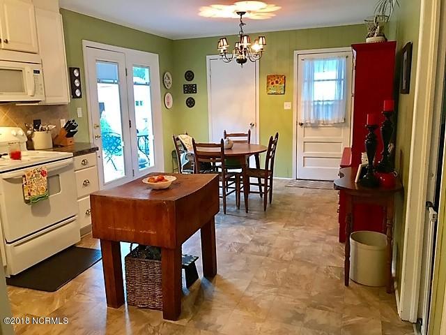 659 Suggs Road Tarboro, NC 27886 - Photo 9 of 24 659 Suggs Rd kitchen