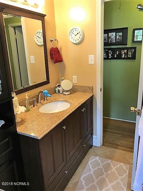 659 Suggs Road Tarboro, NC 27886 - Photo 10 of 24 659 Suggs Rd bath a