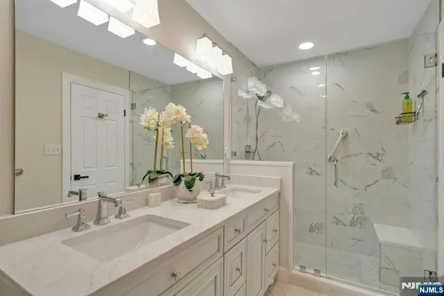 $879,000 | 56 Peach Hill Court, Ramsey, NJ 07446