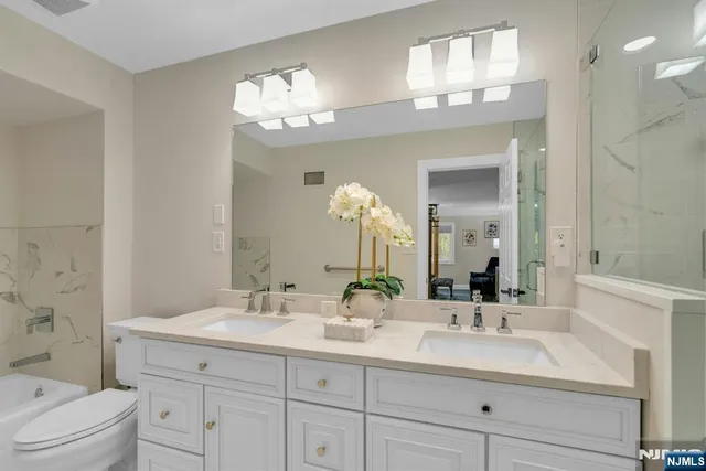 $879,000 | 56 Peach Hill Court, Ramsey, NJ 07446