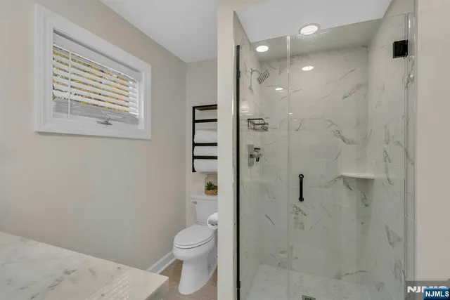 $879,000 | 56 Peach Hill Court, Ramsey, NJ 07446