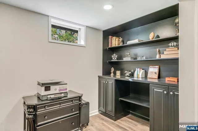 $879,000 | 56 Peach Hill Court, Ramsey, NJ 07446